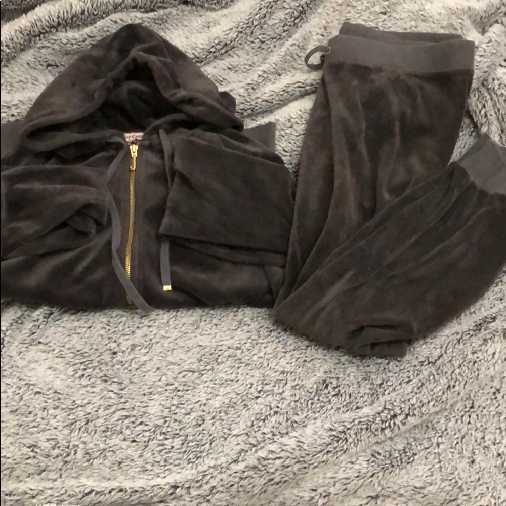 Gray Juicy Couture Top and bottom matching set